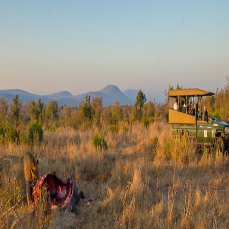 Отель Camp Shonga Krokodilbrug Экстерьер фото